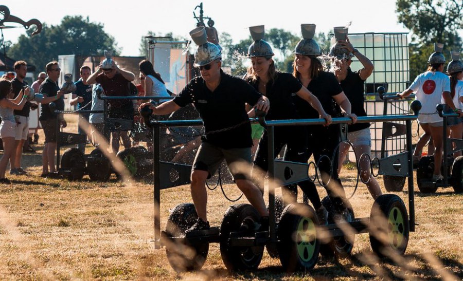 Teambuildingactiviteiten.-niet-kort-wel-bonding-940x571